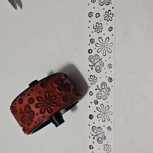 Butterflies & Blossoms Stampin Round 1" wide wheel stamp